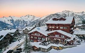 Hotel Carlina Courchevel 5*